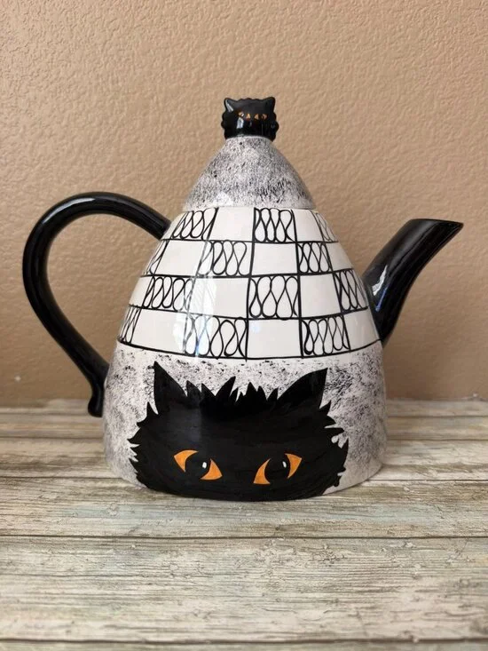 Cats By Nina Lyman Black Cat Ceramic Teapot 9" Pre-owned - Picture 2 of 15